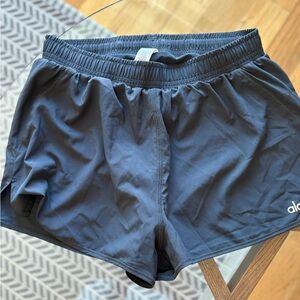 ALO Yoga Stride Shorts Charcoal Athletic
